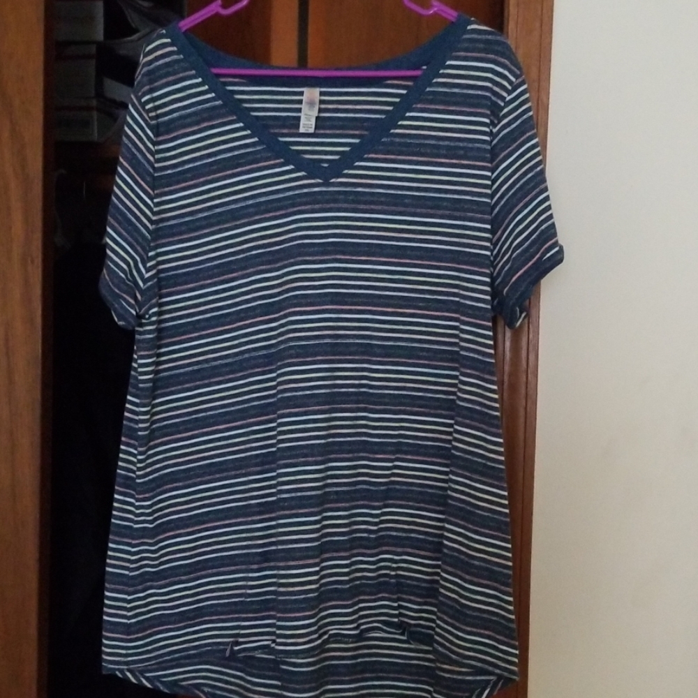 Lularoe classic T